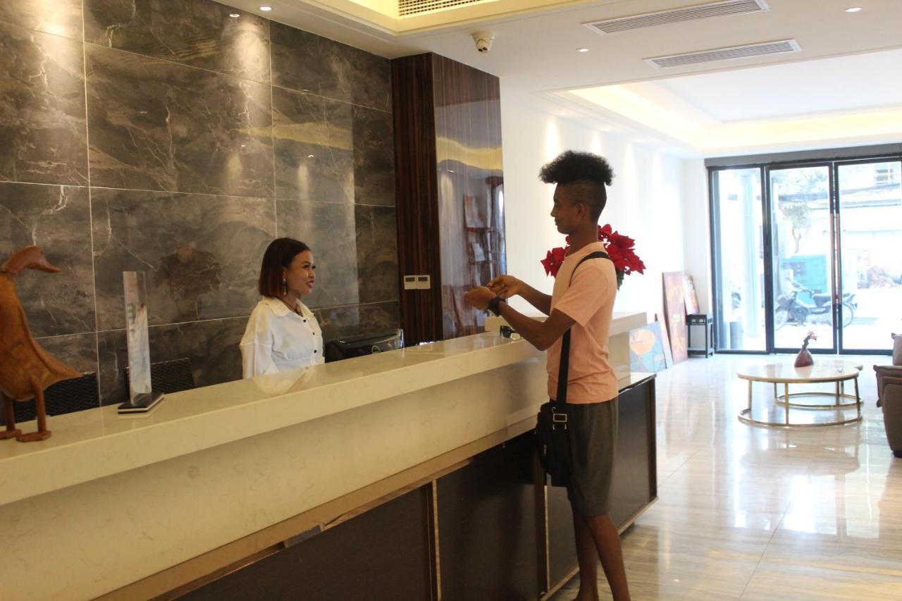 308 Hotel Sihanoukville Exterior photo